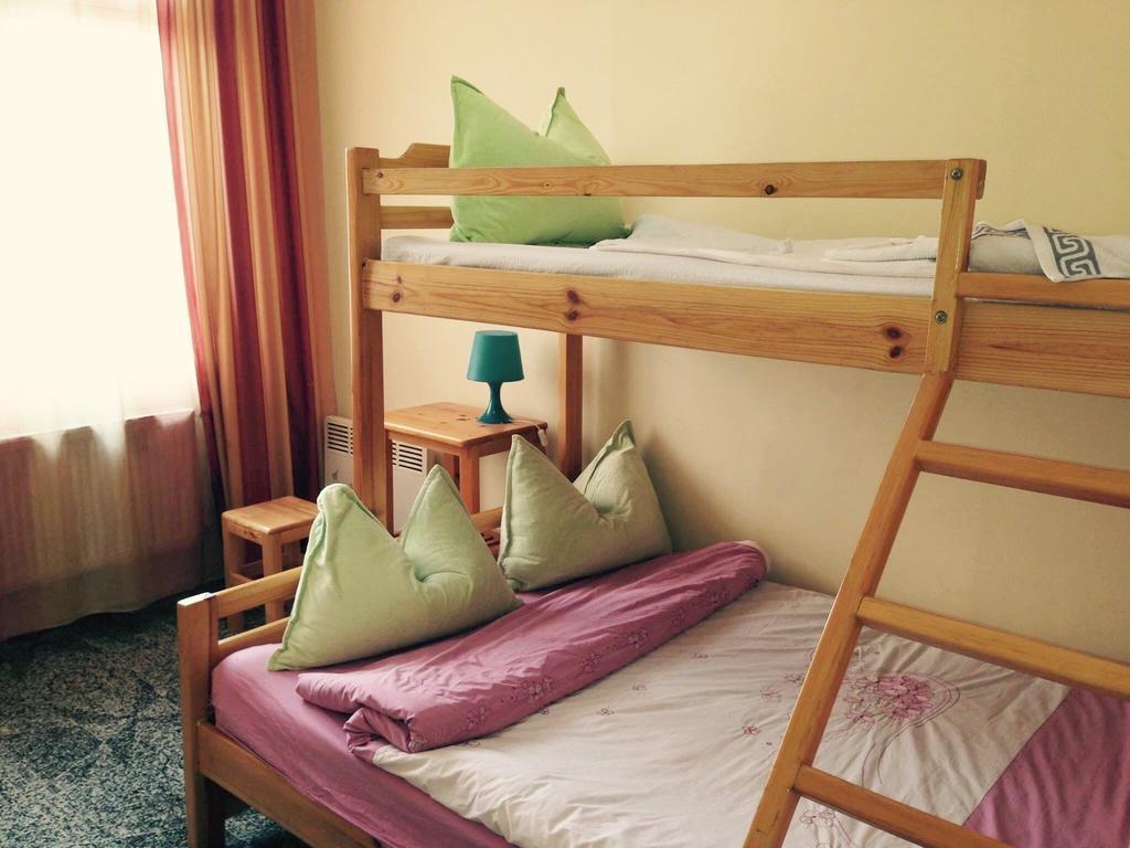 Golden Gobi Hostel & Tours Ulan Bator Rom bilde