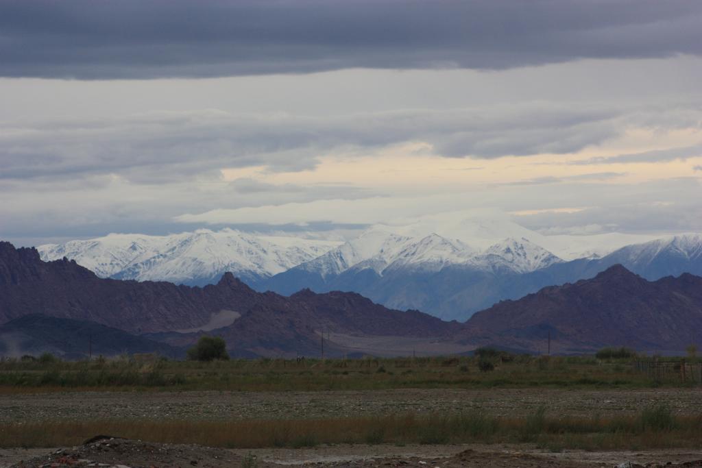 Golden Gobi Hostel & Tours Ulan Bator Eksteriør bilde